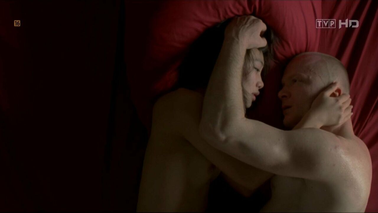 Luu De Ly nude, Sex scene from Moja Krew (2009)