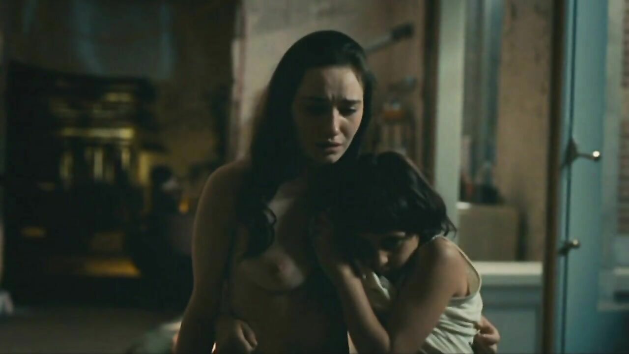 Deborah Francois nude, Maria Kraakman nude, Sex scene from My Queen Karo (2009)