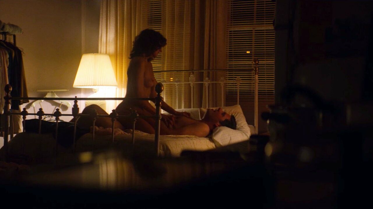 Alison Brie nude, Sex scene from GLOW s01e01 (2017)