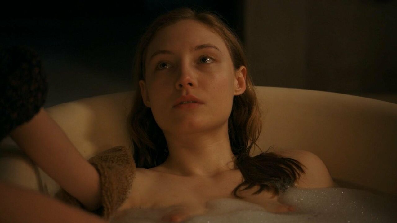 Julia Roy nude, Sex scene from A Jamais (2016)