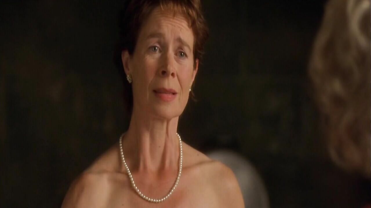 Helen Mirren nude, Celia Imrie nude, Julie Walters nude, Penelope Wilton nude, erotic scene from Calendar Girls (2003)