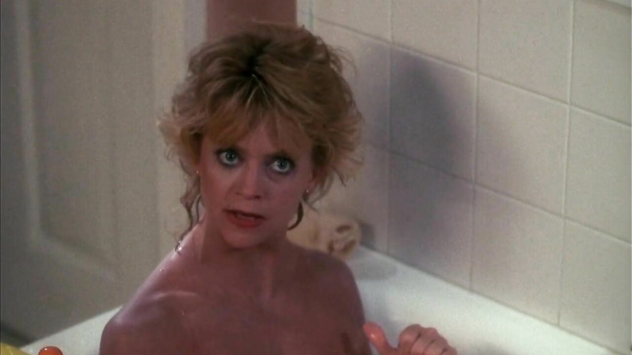 Goldie Hawn nackt, erotische Szene aus Wildcats (1986)