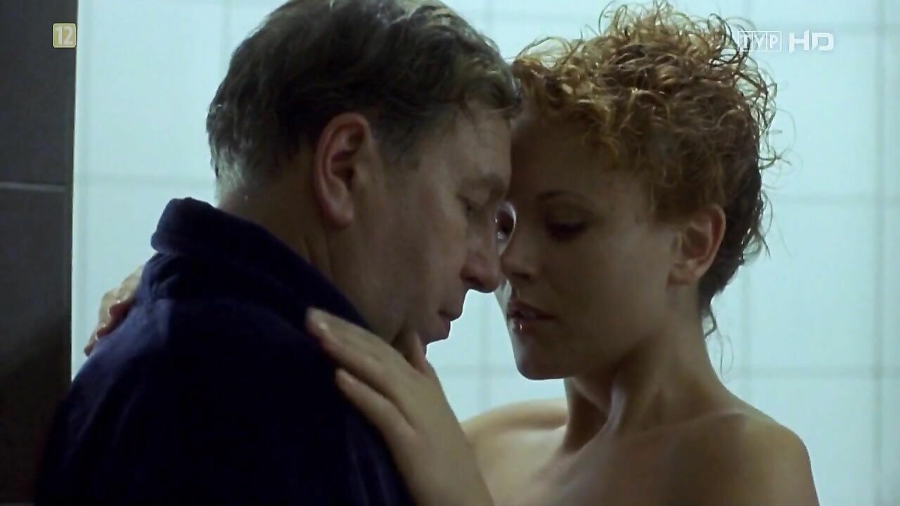 Anna Samusionek nude, Karina Zinkiewicz nude, Sex scene from Tydzien z zycia mezczyzny (1999)