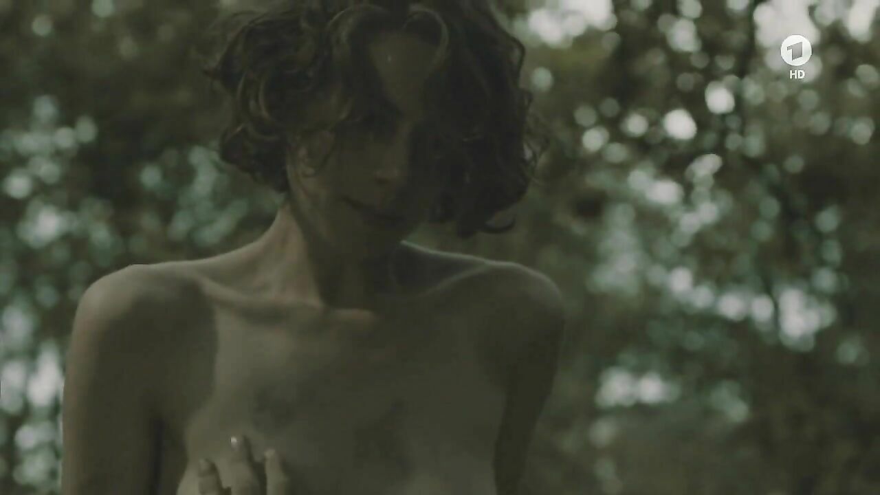 Alice Dwyer nude, erotic scene from Die verlorene Zeit (2011)