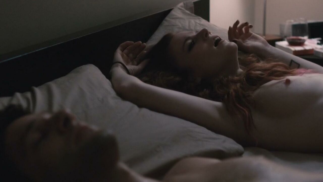 Rose Leslie nude, Sex scene from Sticky Notes (2016)