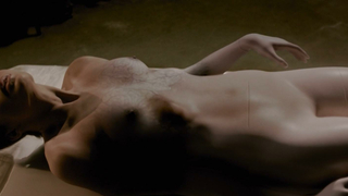 Rachel Sellan nuda, scena erotica da Silent Hill Revelation (2012)