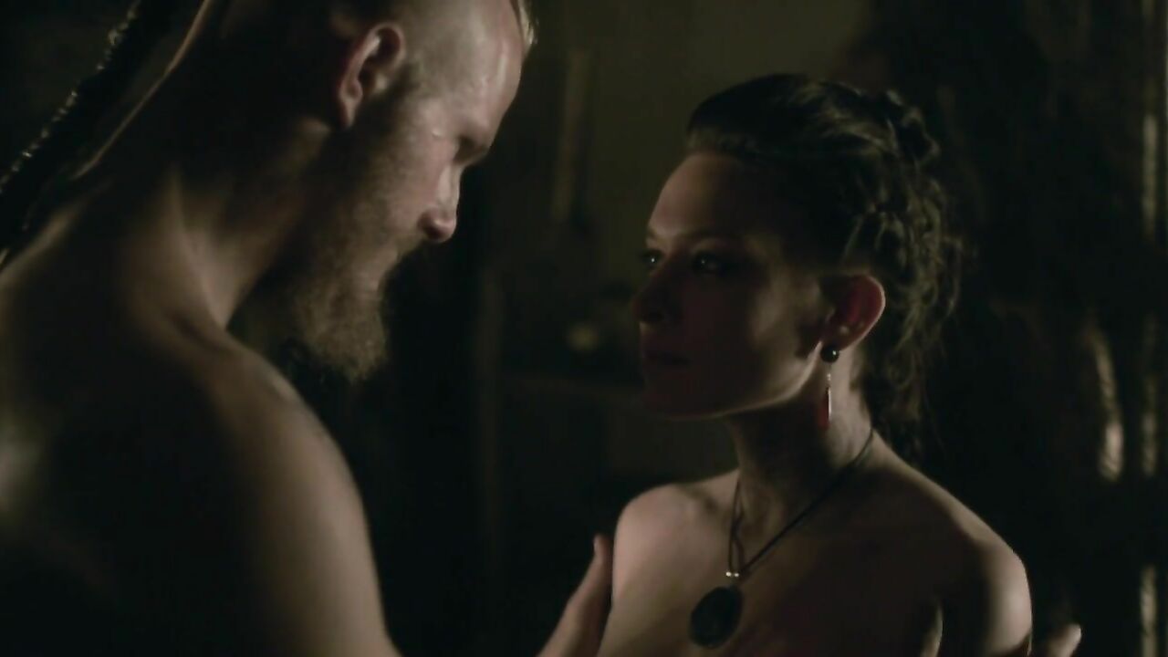 Ida Nielsen nude, Josefin Asplund nude, Sex scene from Vikings s04e18 (2017)