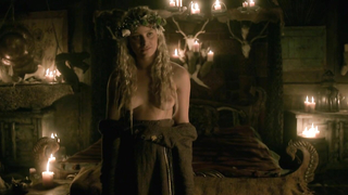 Ida Nielsen nude, Josefin Asplund nude, Sex scene from Vikings s04e18 (2017)