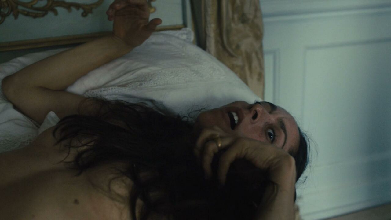 Oona Chaplin nude, Sex scene from Taboo s01e06 (2017)