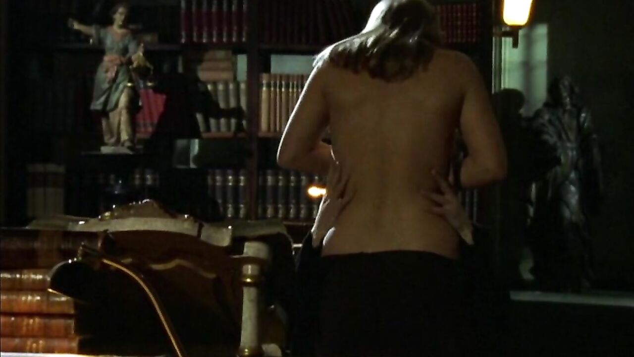 Anna Carlsson nude, Sex scene from Schlauer als die Polizei Der Kranz des Todes (1997)