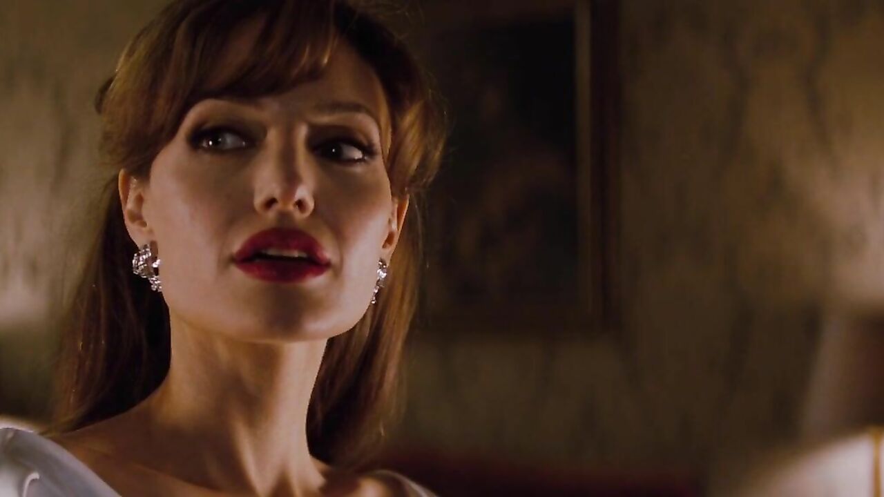 Angelina Jolie sexy, Sex scene from The Tourist (2010)