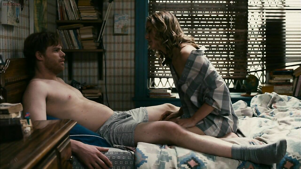 Brie Larson sexy, erotische Szene aus The Trouble With Bliss (2012)