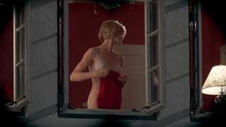 Cameron Diaz sexy, erotic scene from There’s Something About Mary (1998)