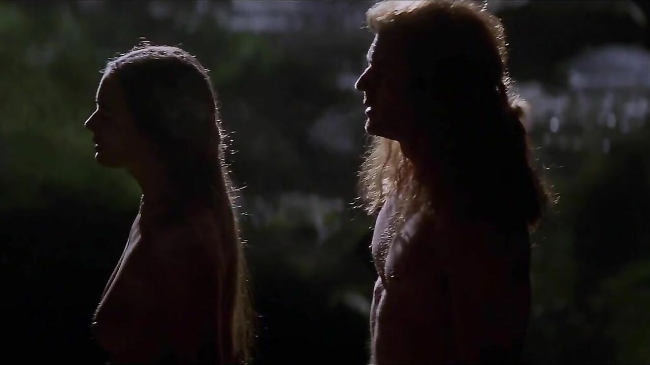 Catherine McCormack nude, erotic scene from Braveheart (1995)