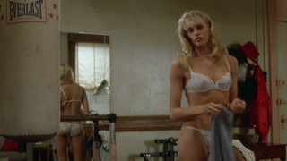 Daryl Hannah sexy, scène de sexe du Pape de Greenwich Village (1984)