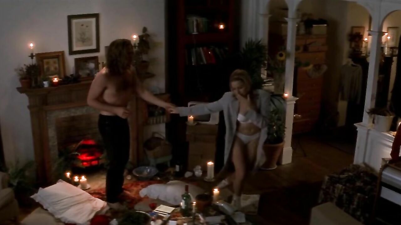 Elisabeth Shue sexy, Sex scene from The Saint (1997)