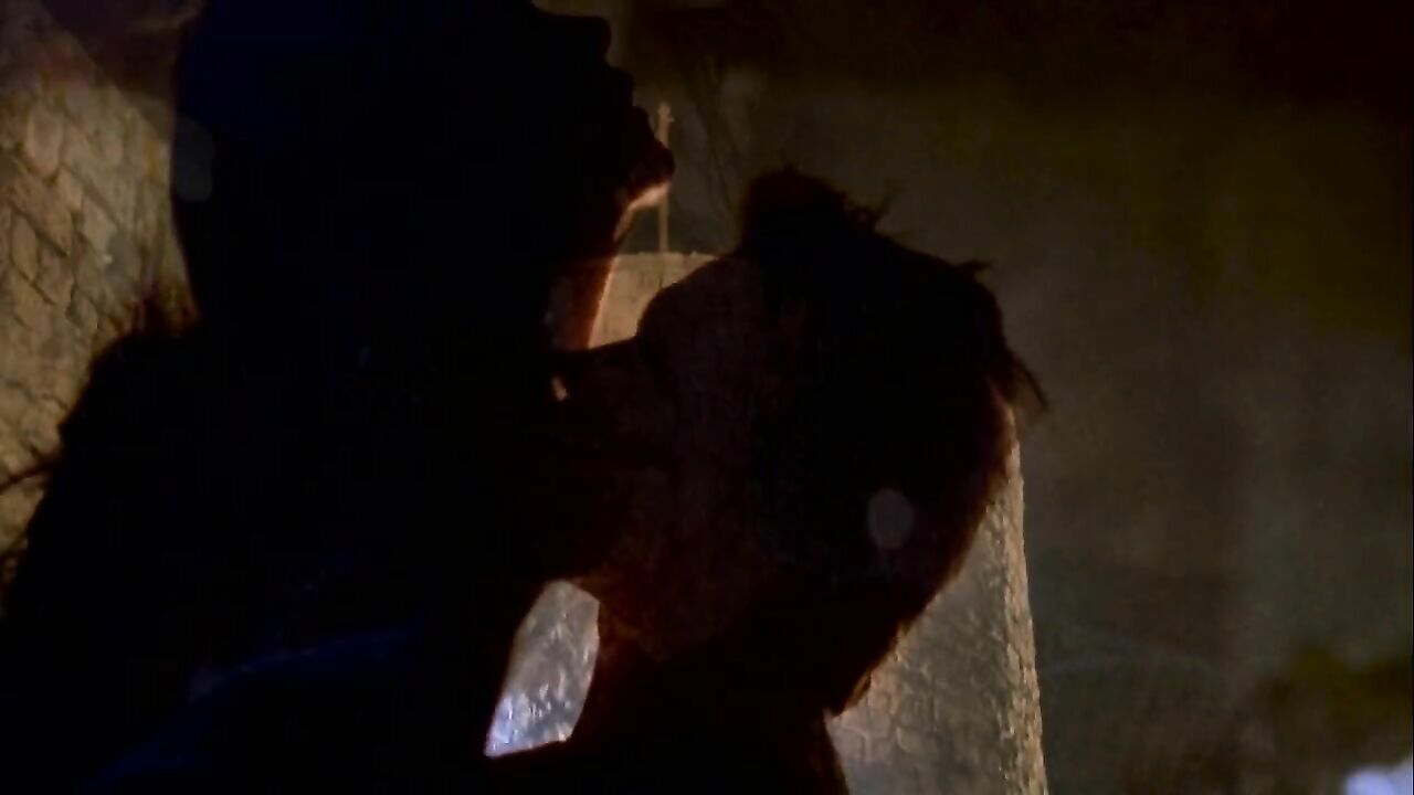 Embeth Davidtz sexy, Sex scene from Army of Darkness (1992)