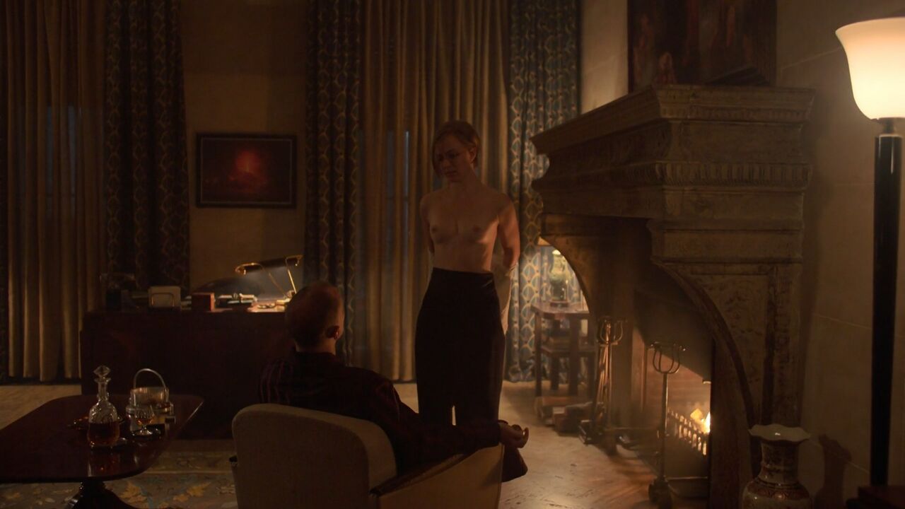 Saskia Rosendahl nude, scene from Babylon Berlin s04e01 (2022)