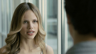 Halston Sage sexy - Paper Towns (2015)