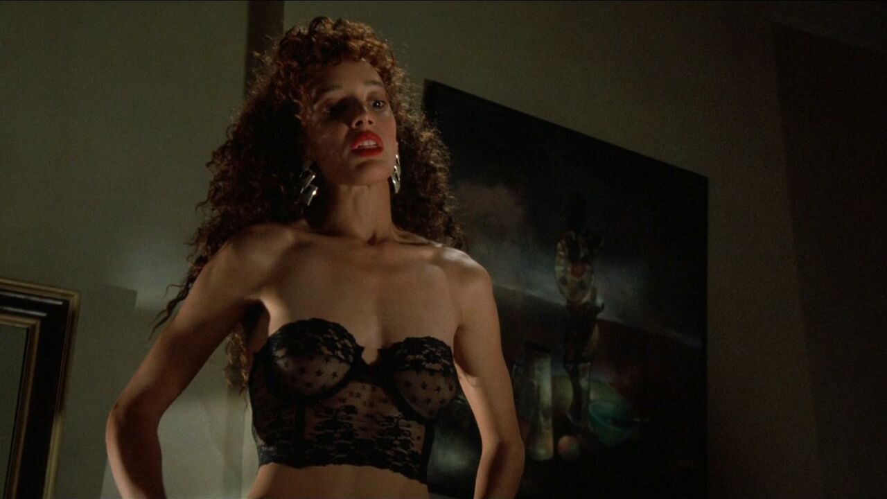 Nude celebs -: Jennifer Beals sexy, Kasi Lemmons nude - Vampire’s Kiss (1989)