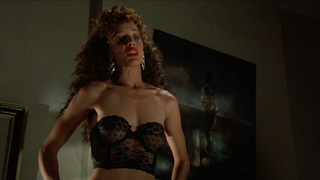 Çıplak ünlüler »: Jennifer Beals seksi, Kasi Lemmons çıplak - Vampire's Kiss (1989)