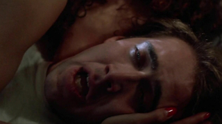 Çıplak ünlüler »: Jennifer Beals seksi, Kasi Lemmons çıplak - Vampire's Kiss (1989)