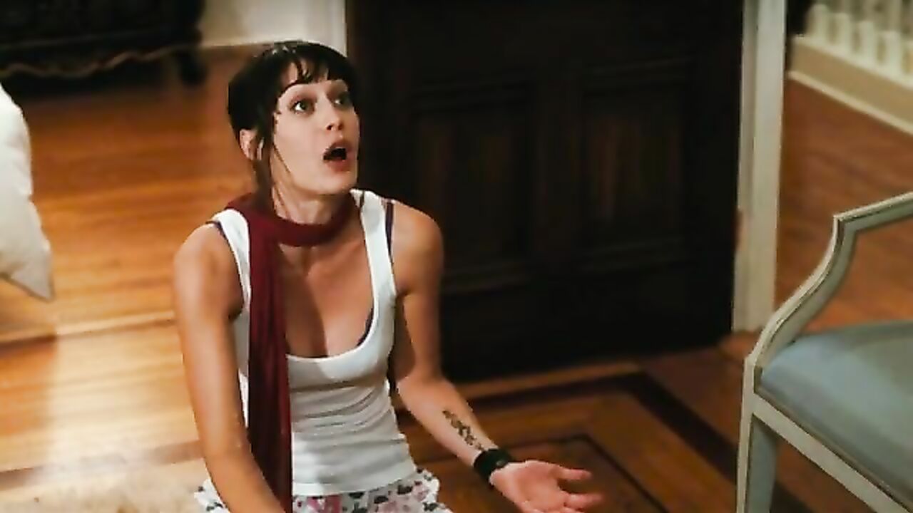 Nude celebs -: Kate Hudson sexy, Jacqui Holland nude, Lizzy Caplan sexy, Diora Baird sexy - My Best Friend’s Girl (2008)