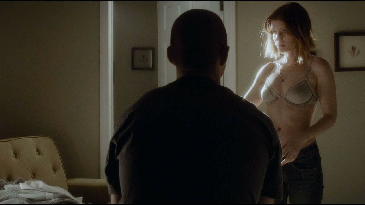 Nude celebs -: Kate Mara sexy - Man Down (2016)