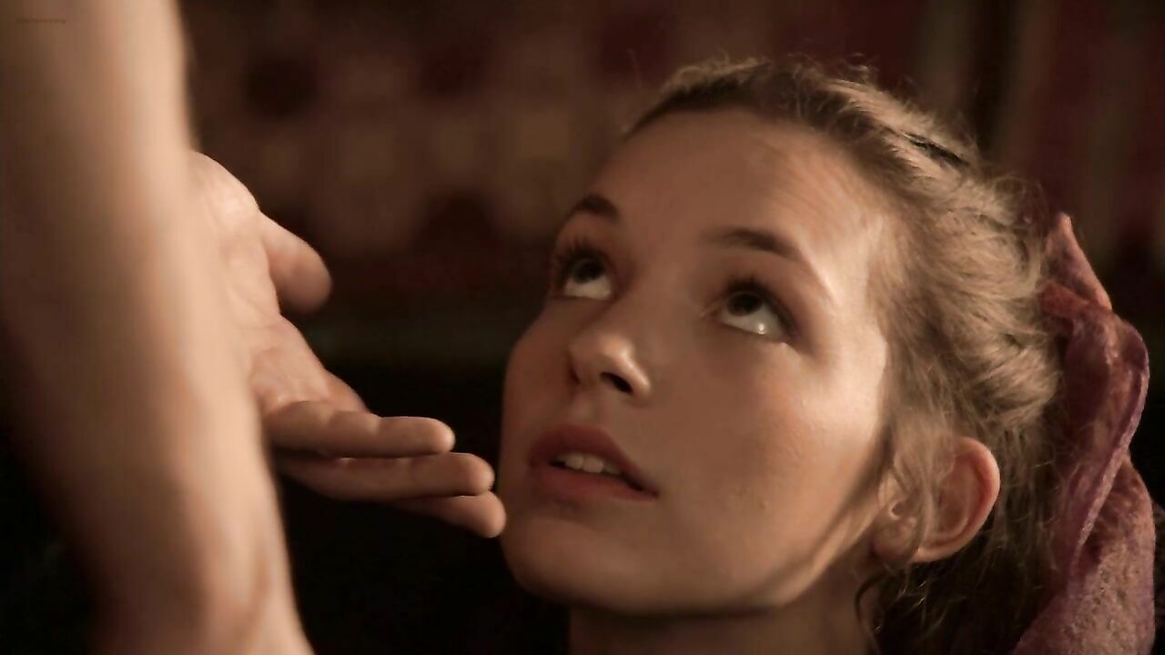 Perdita Weeks sexy -  sex scene from The Tudors s01e02 (2007)