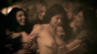 Célébrités nues » Tatiana Luter nue, Cristina Chiriac nue, Laura Sinceri nue - Pasolini (2014)