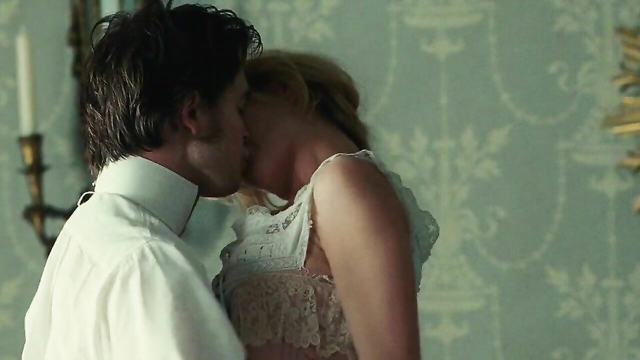 Uma Thurman sexy -  sex scene from Bel Ami (2012)