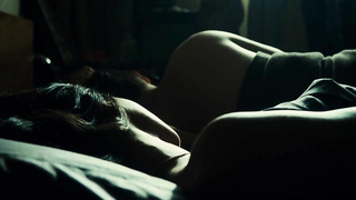 Zoe Saldana sexy -  sex scene from Colombiana (2011)