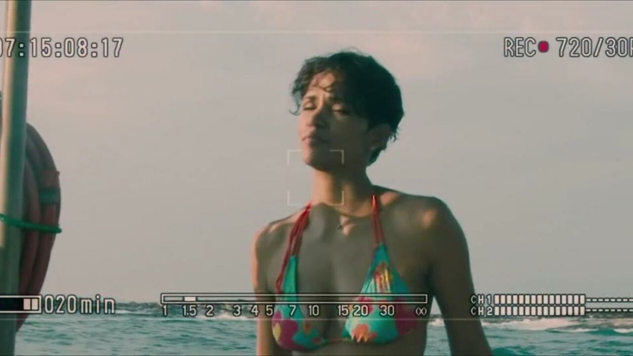 Halle Berry sexy -  sex scene from Dark Tide (2012)