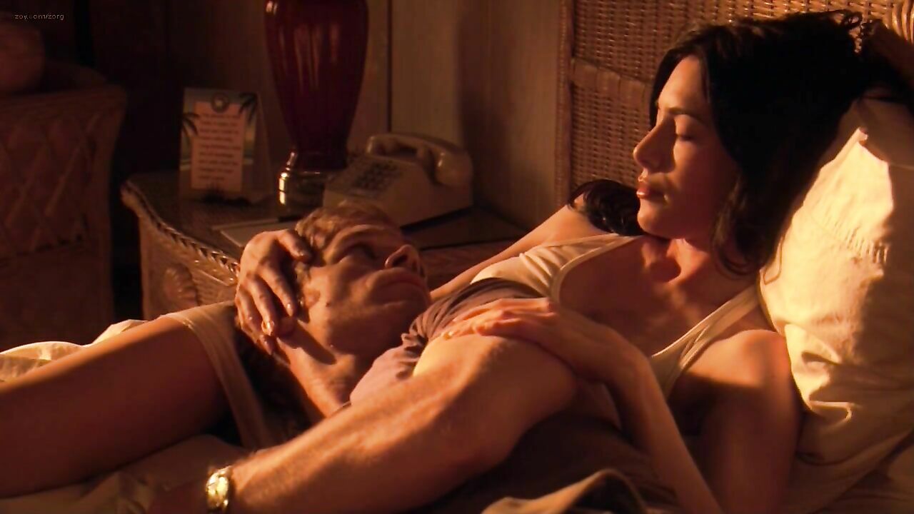 Jaime Murray nude -  sex scene from Dexter s02 (2007)