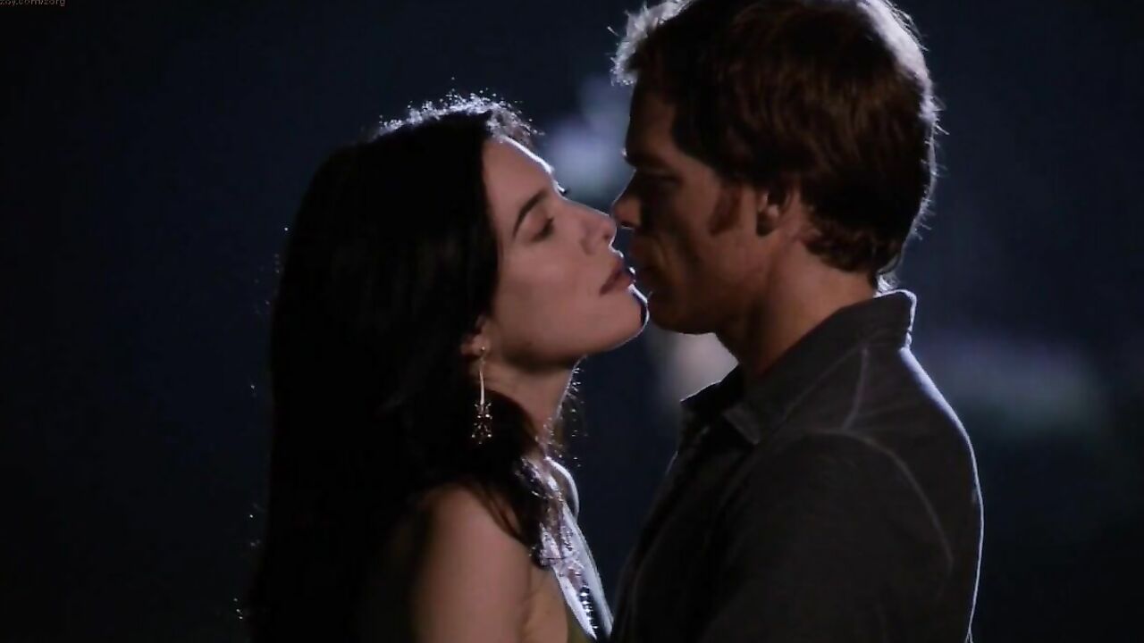 Jaime Murray nude -  sex scene from Dexter s02 (2007)