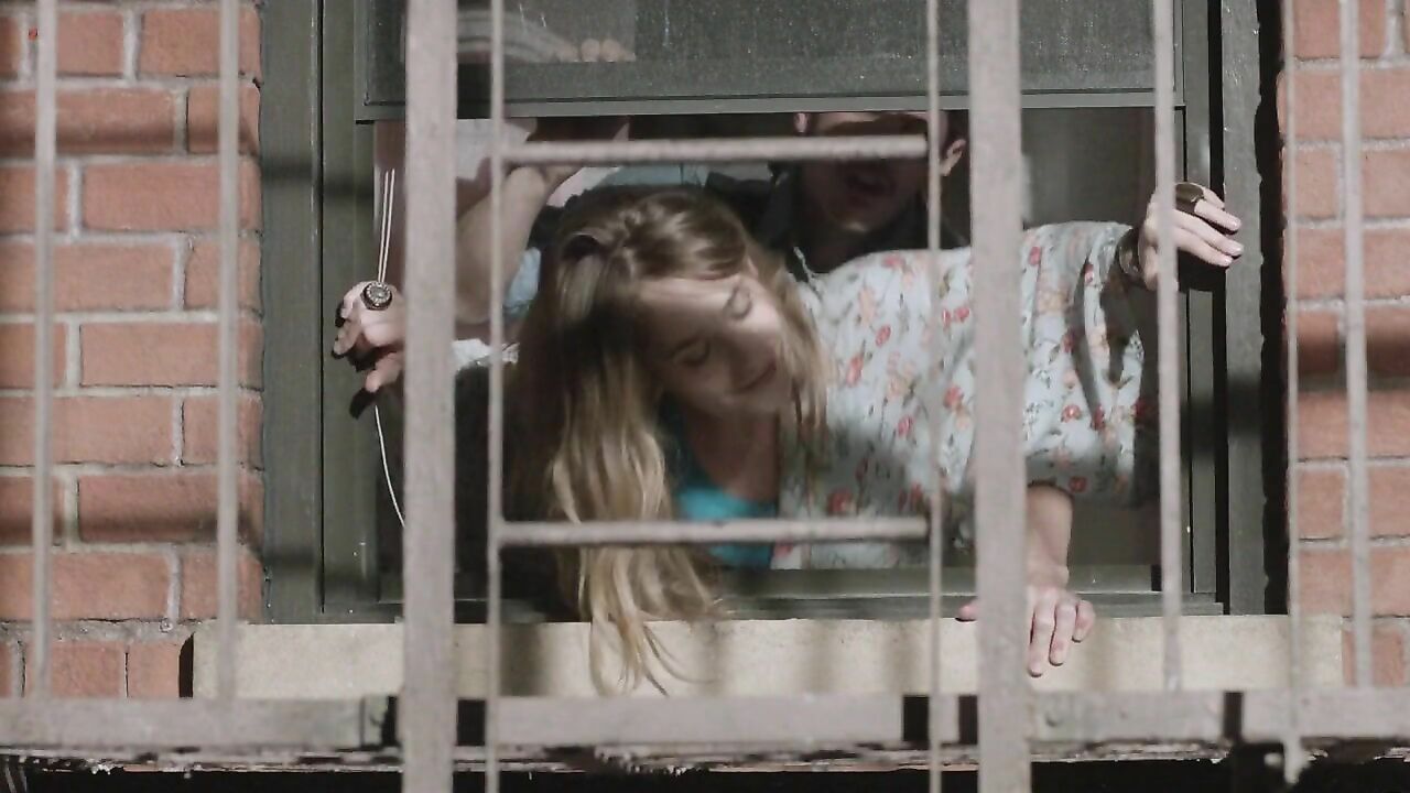 Jemima Kirke sexy -  sex scene from Girls s01e05 (2012)