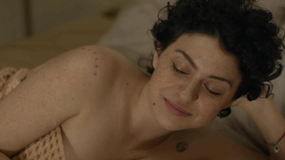 Celebrità nude » Alia Shawkat nuda, Amy Landecker sexy - Transparent s04e04-06 (2017)