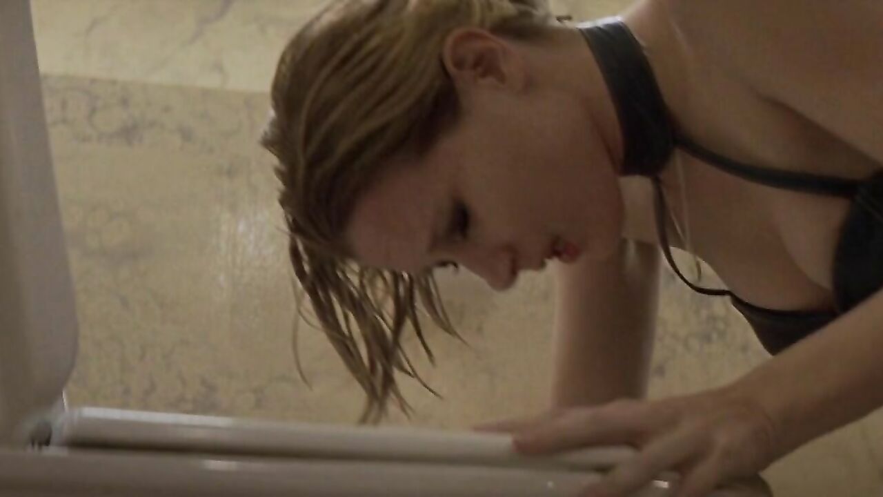 Bridget Fonda sexy, Laurence Ashley sexy -  sex scene from Kiss Of the Dragon (2001)