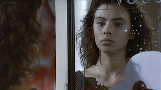 Celebridades nuas » Mathilda May nua - La Passerelle (1988)