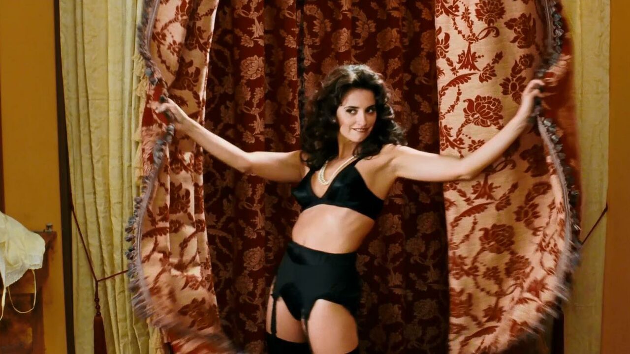 Penelope Cruz sexy -  sex scene from Manolete (2008)