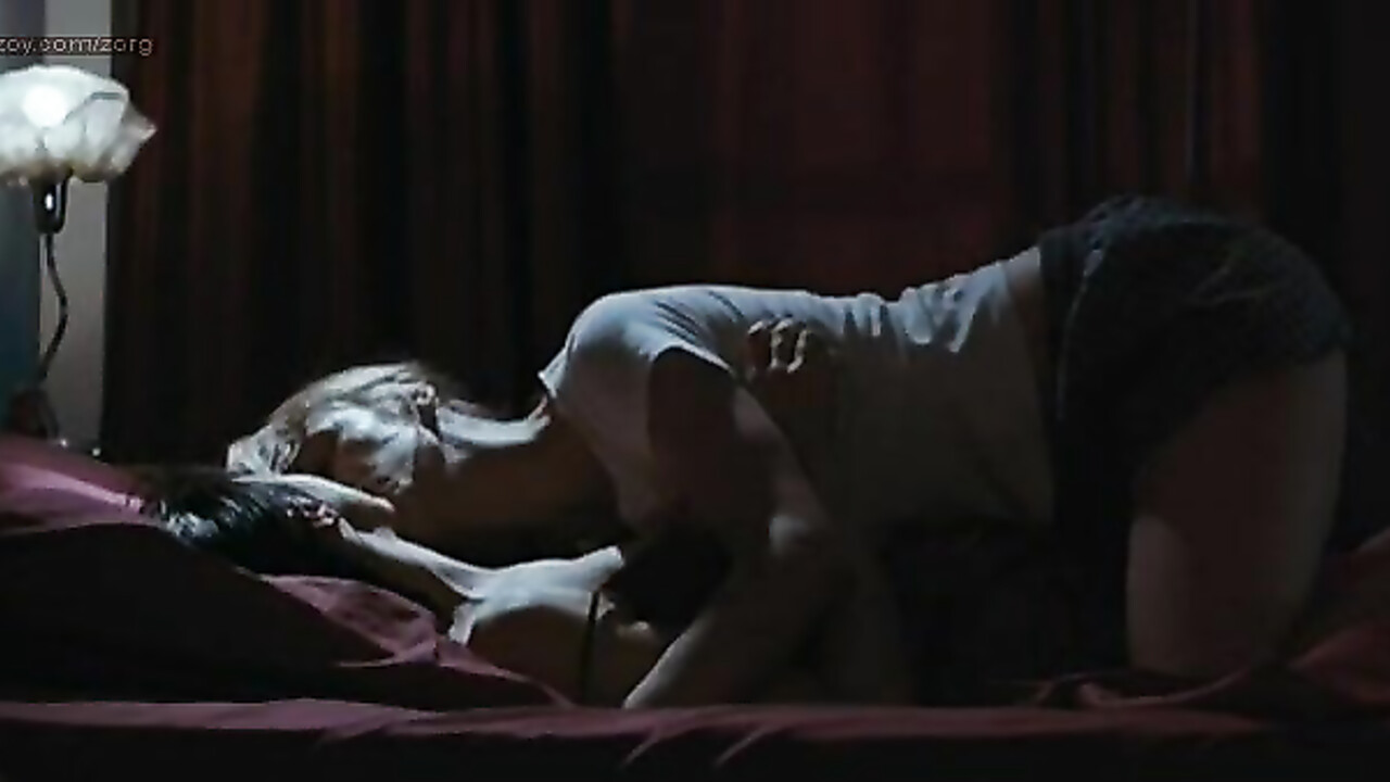 Antonia Liskova nude, Maria de Medeiros sexy -  sex scene from Shelter Me (2007)