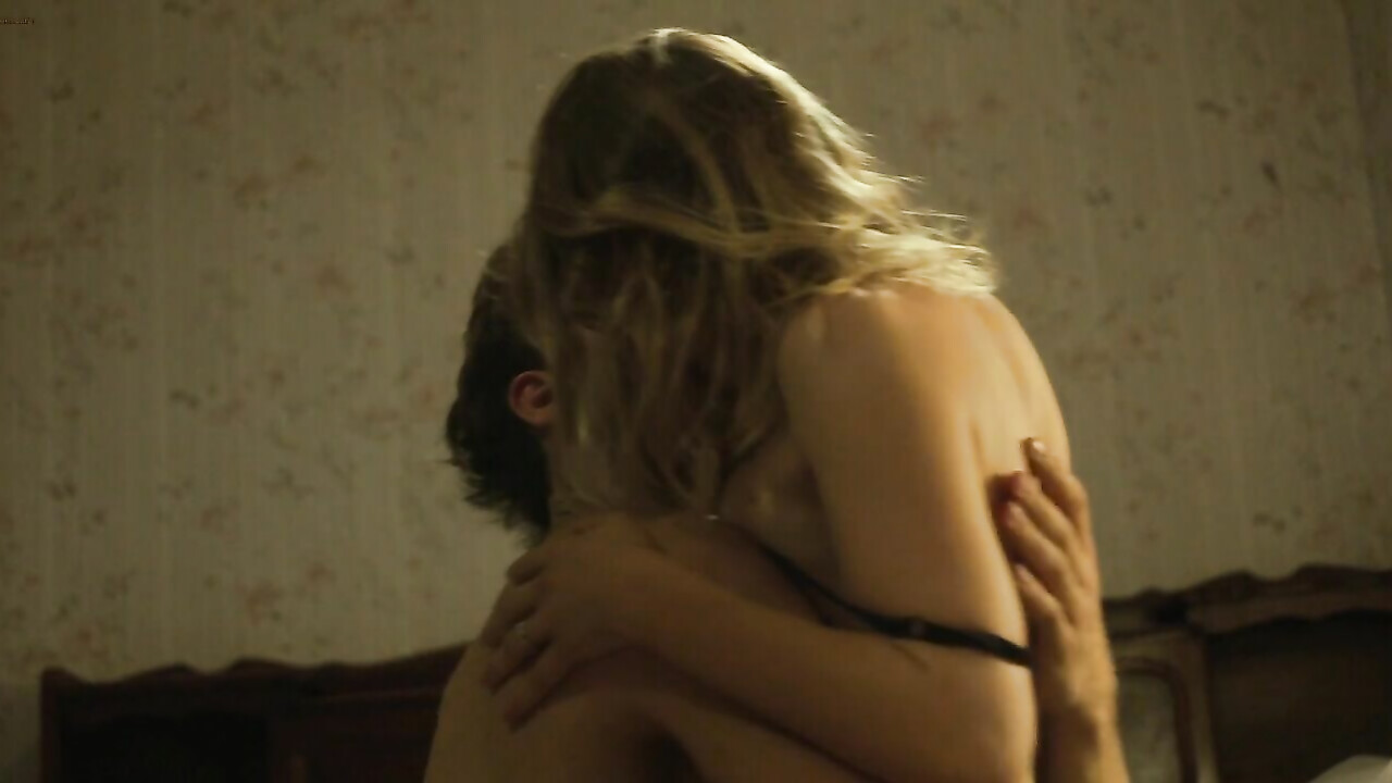 Sara Forestier nude -  sex scene from Suzanne (2013)