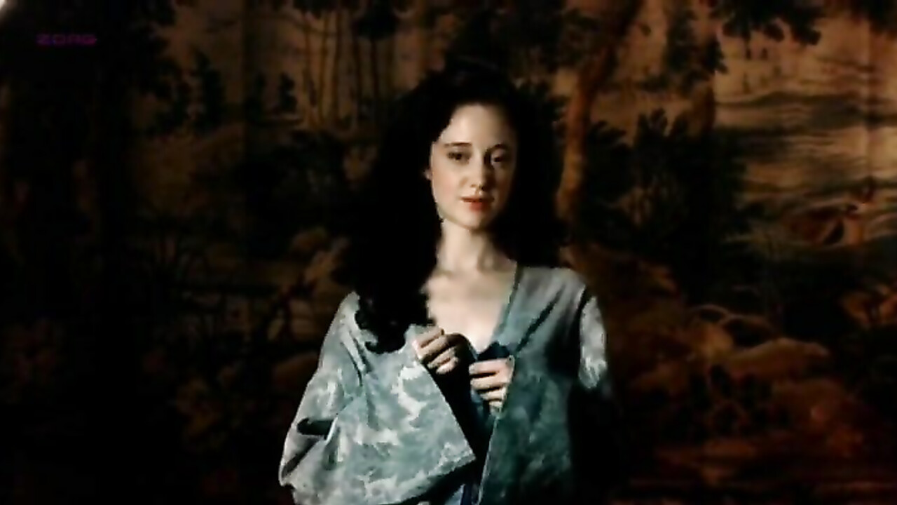 Nackte Promis » Andrea Riseborough nackt – The Devil's Whore (2008)