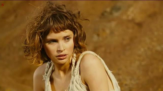 Çıplak ünlüler » Felicity Jones seksi - The Tempest (2010)