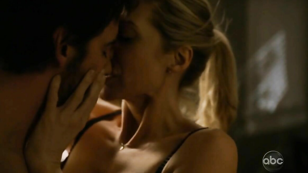 Elizabeth Mitchell sexy -  sex scene from V s02e08 (2011)