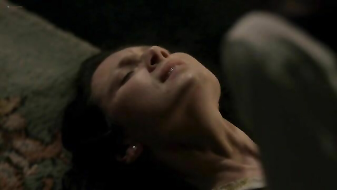 Caitriona Balfe nude -  sex scene from Outlander s03e02 (2017)