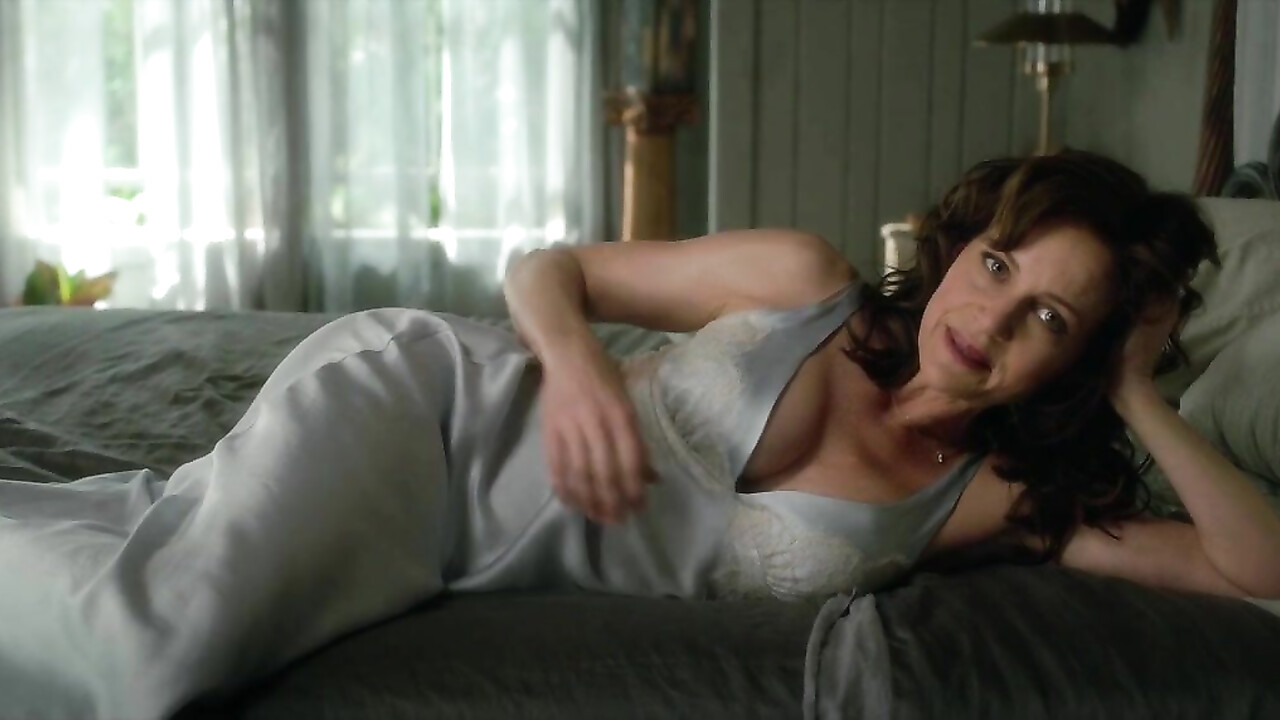 Carla Gugino sexy -  sex scene from Gerald’s Game (2017)