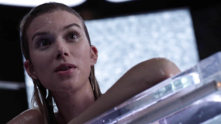 Célébrités nues » Emma Ishta sexy - Stitchers s03e07 (2017)