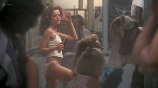 Çıplak ünlüler » Lea Thompson seksi - Some Kind of Wonderful (1987)