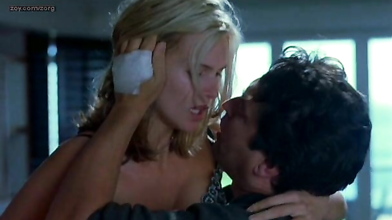 Nackte Promis » Natasha Henstridge nackt – Second Skin (2000)